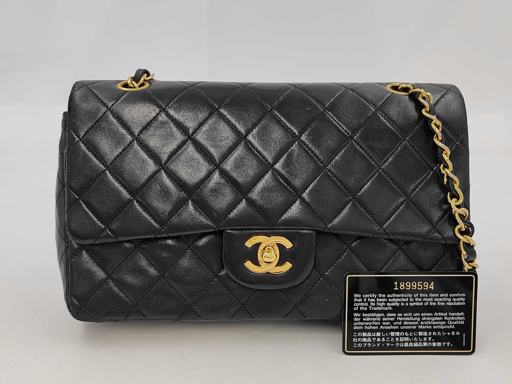 Chanel Timeless - Classic Double Flap Quilted Lambskin medium